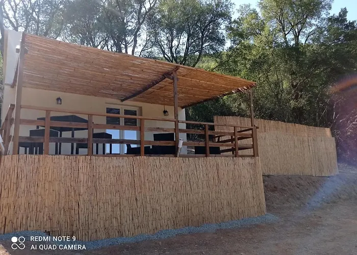 Maisonnette U Santu Ghjuvandria Ou A Santa Ghjulia Entre Et Montagne *